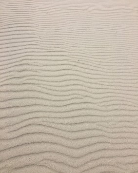 عکس زمینه امواج شن و ماسه سفید